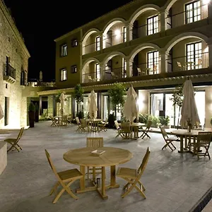 Palacio De Hotel Mengibar
